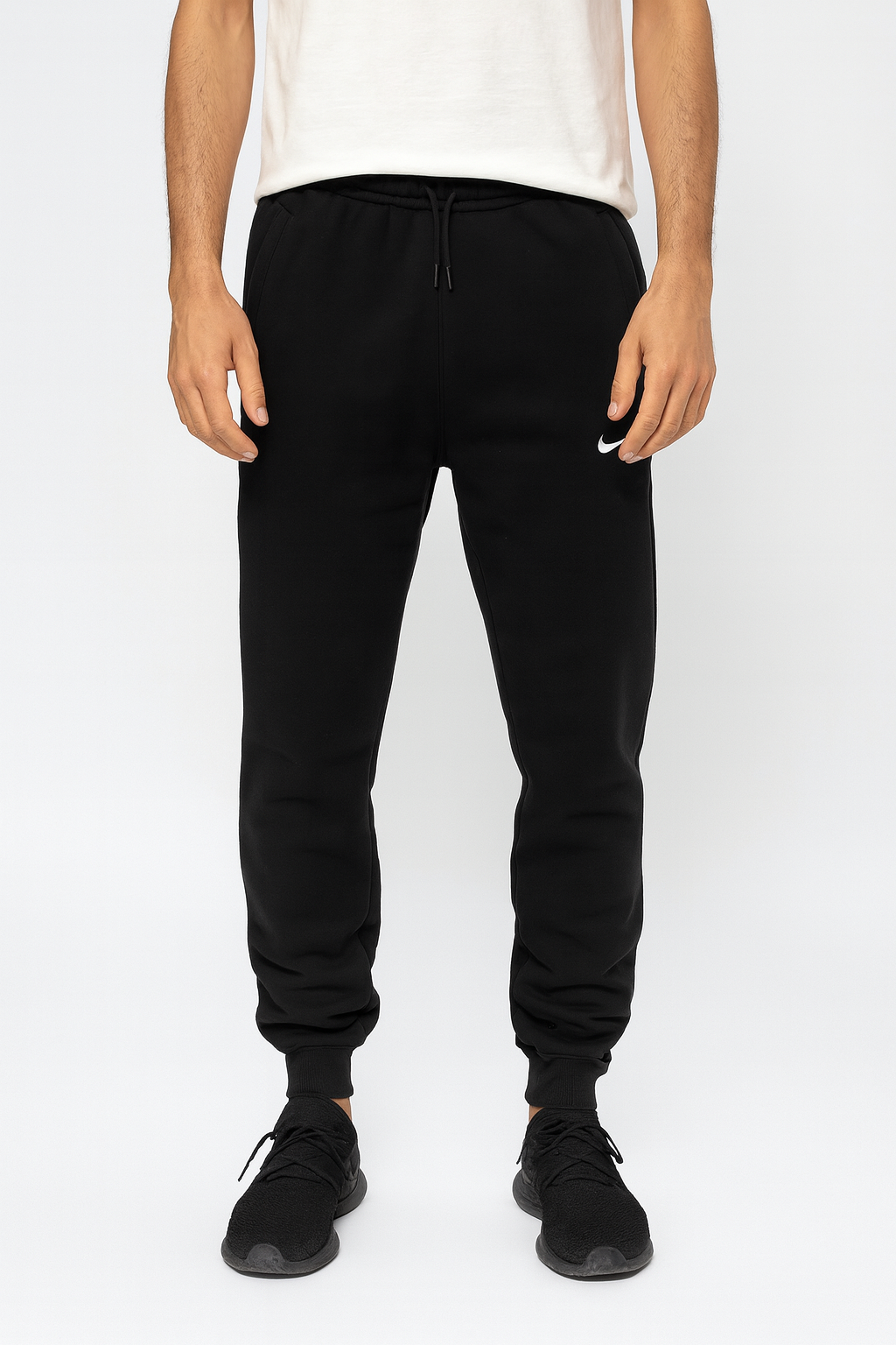 Ανδρική φόρμα Nike σε μαύρο χρώμα